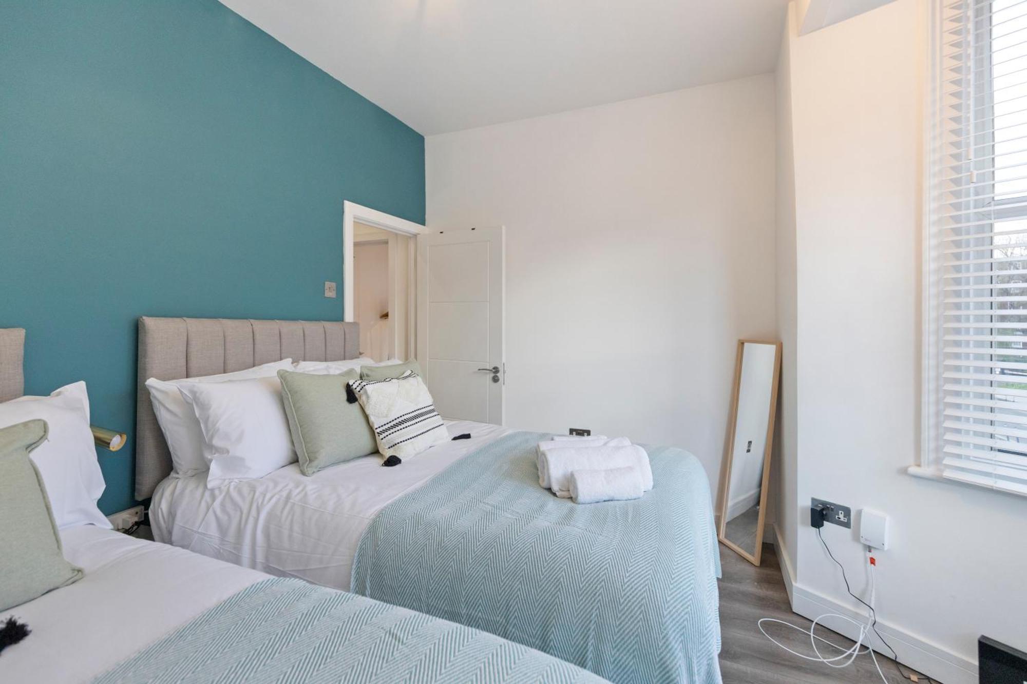 Rose Suite Camden Town 3 Bedroom Sleeps 11 London Ngoại thất bức ảnh